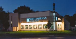 Tinjauan Tabungan Bunga Bank Tabungan Amerika Utara: APY 5,35% (Nasional)